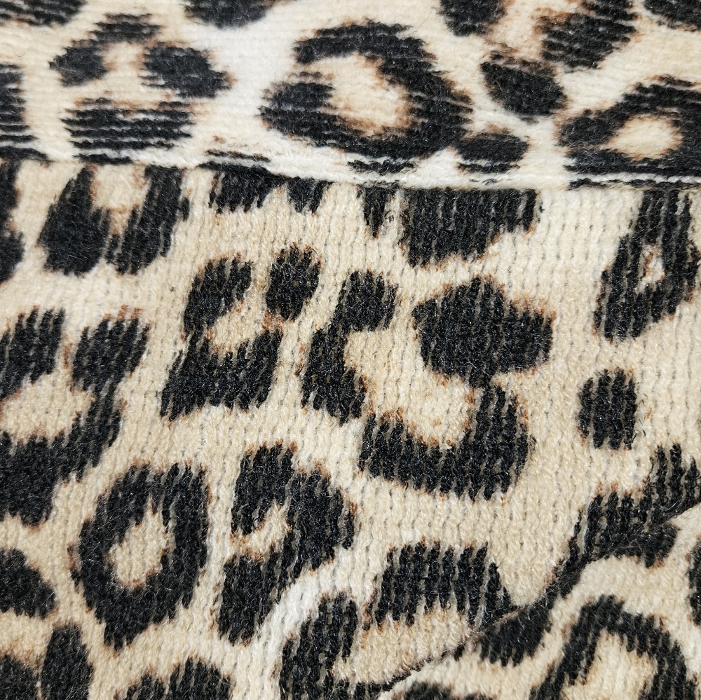 Chicos Cozy Leopard Animal Print Poncho/Shrug One Size Cowl Neck Fringed Boho - Picture 9 of 11